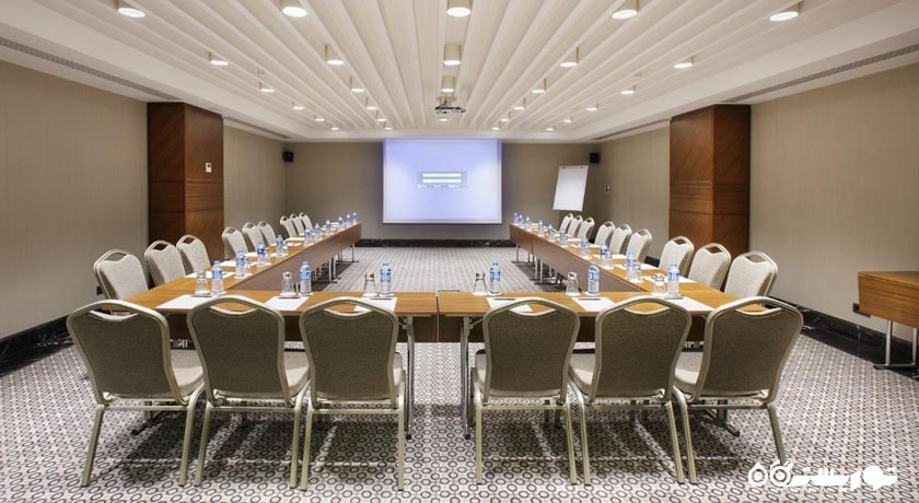 اتاق برگزاری همایش و جلسات هتل